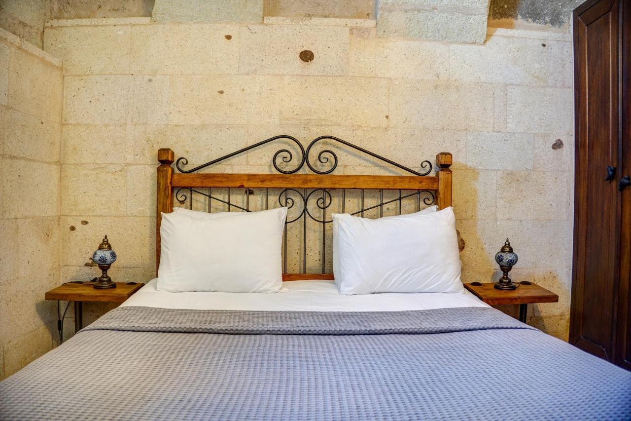 Karma Cappadocia Bed & Breakfast อุตชิซาร์ ภายนอก รูปภาพ